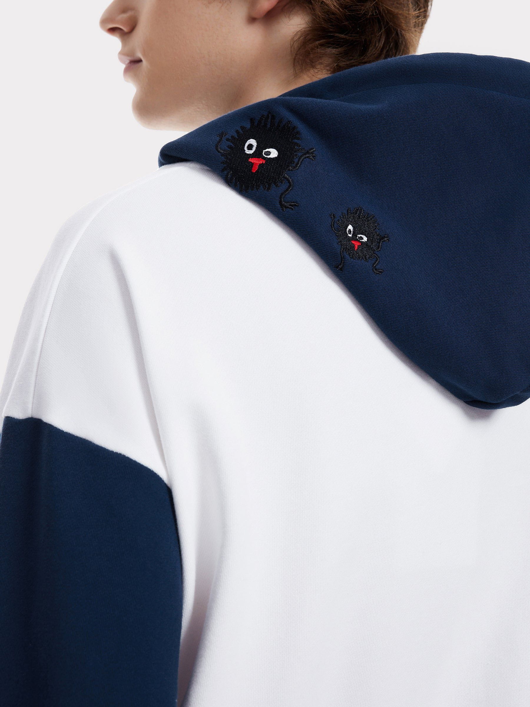 Aelfric Eden Dottie Embroidery Pullover Hoodie - Image 6